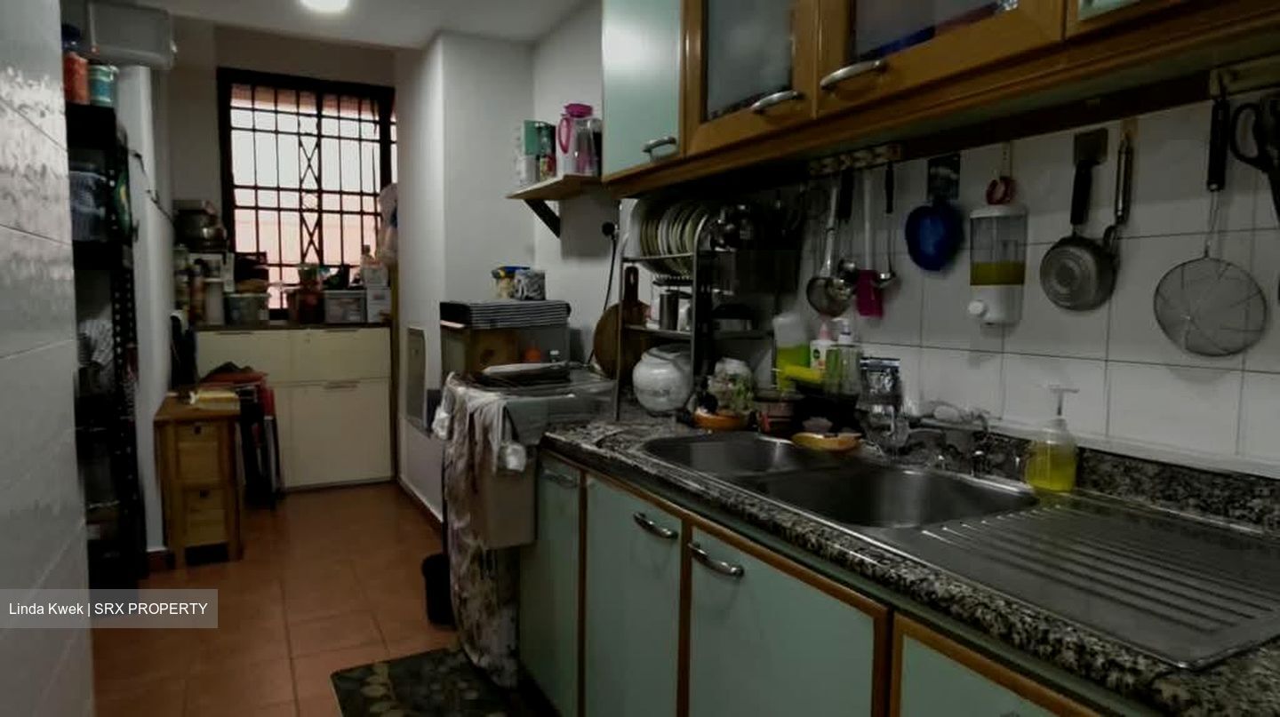 Seletaris (D27), Condominium #561322761
